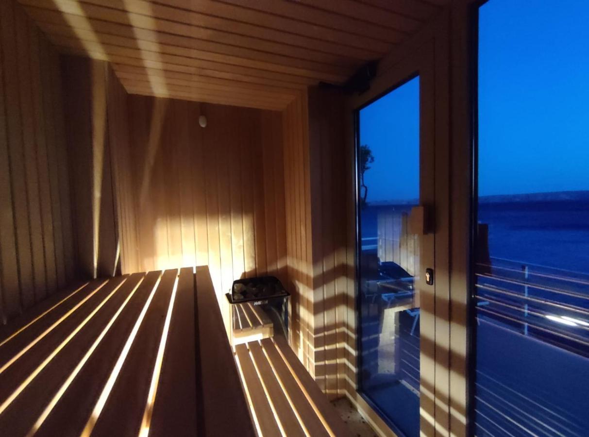 Allseason House On The Sea Karlobag Exterior foto