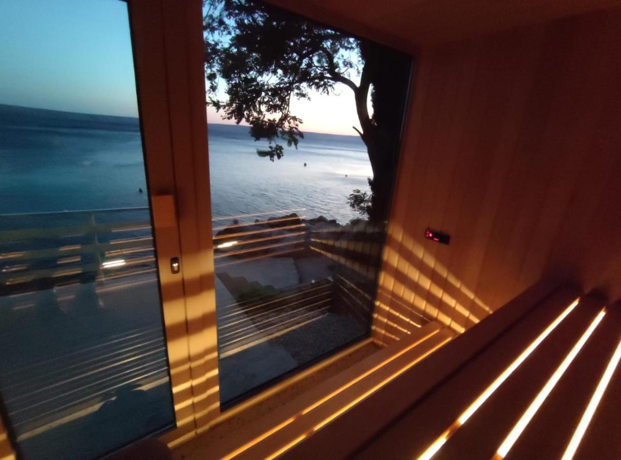 Allseason House On The Sea Karlobag Exterior foto